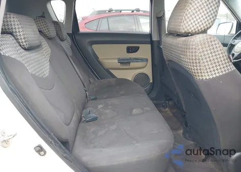 2010 Kia Soul ! from USA, damaged, VIN KNDJT2A29A7039380